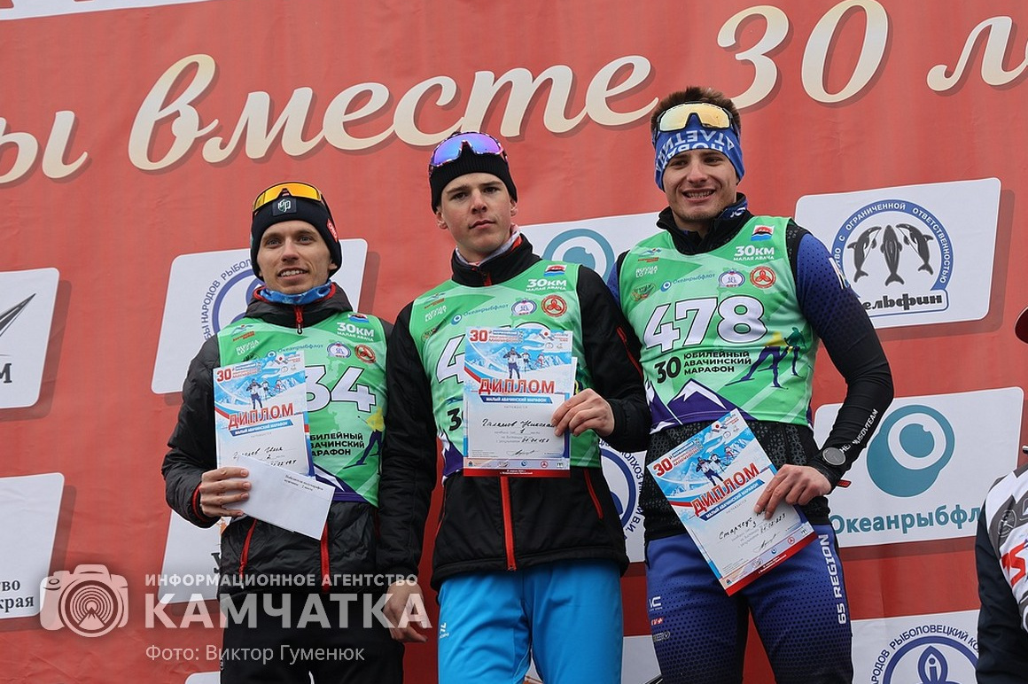 Спортсмены из 36 регионов России участвовали в Авачинском марафоне. Фоторепортаж. фото: Виктор Гуменюк. Фотография 84