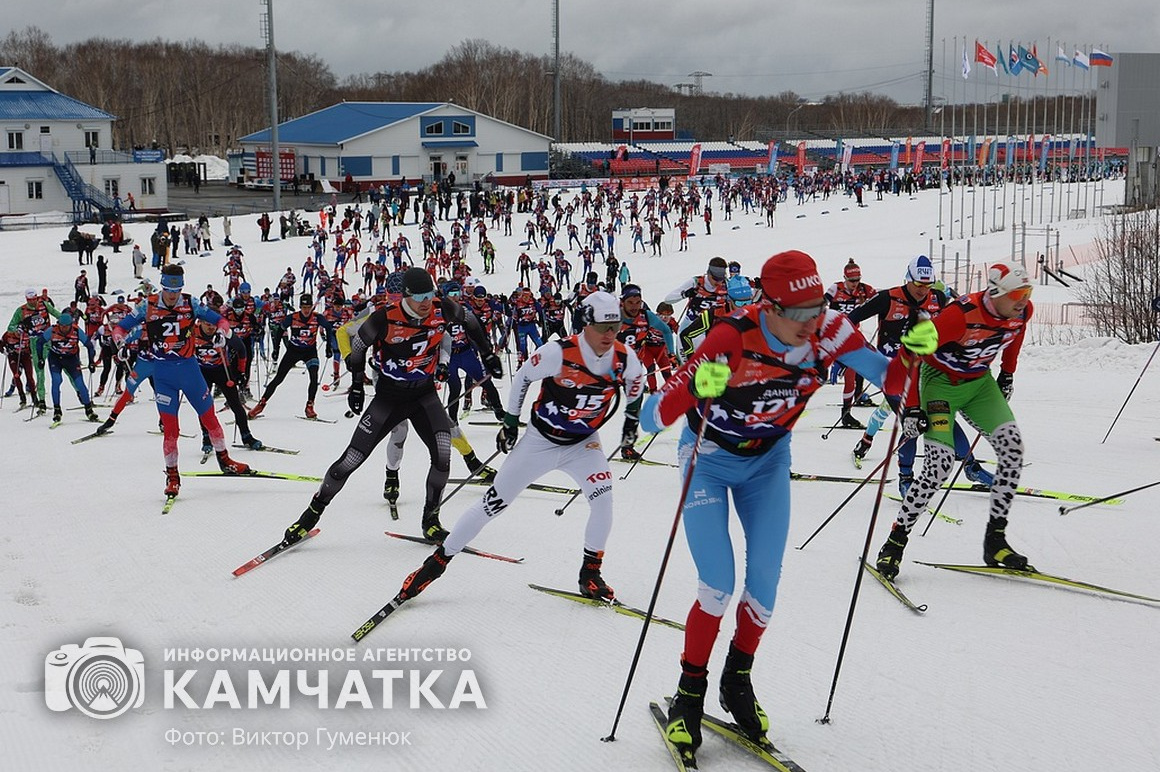 Спортсмены из 36 регионов России участвовали в Авачинском марафоне. Фоторепортаж. фото: Виктор Гуменюк. Фотография 43