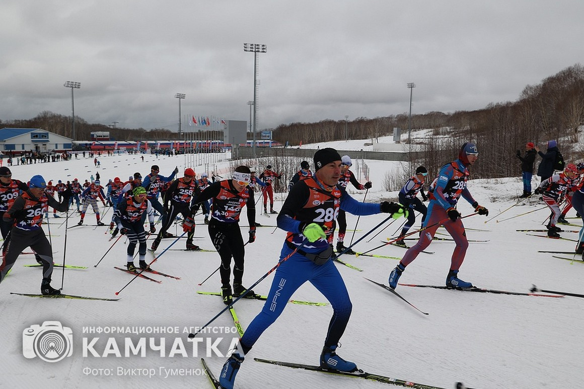 Спортсмены из 36 регионов России участвовали в Авачинском марафоне. Фоторепортаж. фото: Виктор Гуменюк. Фотография 46