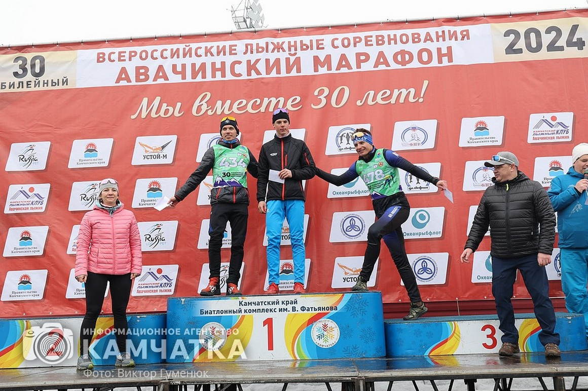 Спортсмены из 36 регионов России участвовали в Авачинском марафоне. Фоторепортаж. фото: Виктор Гуменюк. Фотография 85