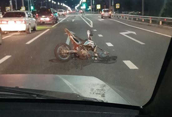 Поп на мотоцикле попал в дтп