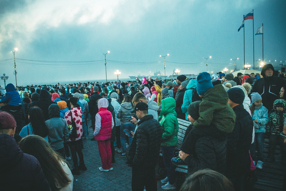 COLABA Самойлова в камчатском тумане громко закрыла «Тотальный фестиваль» (фоторепортаж). Фото: ИА «Камчатка». Фотография 6