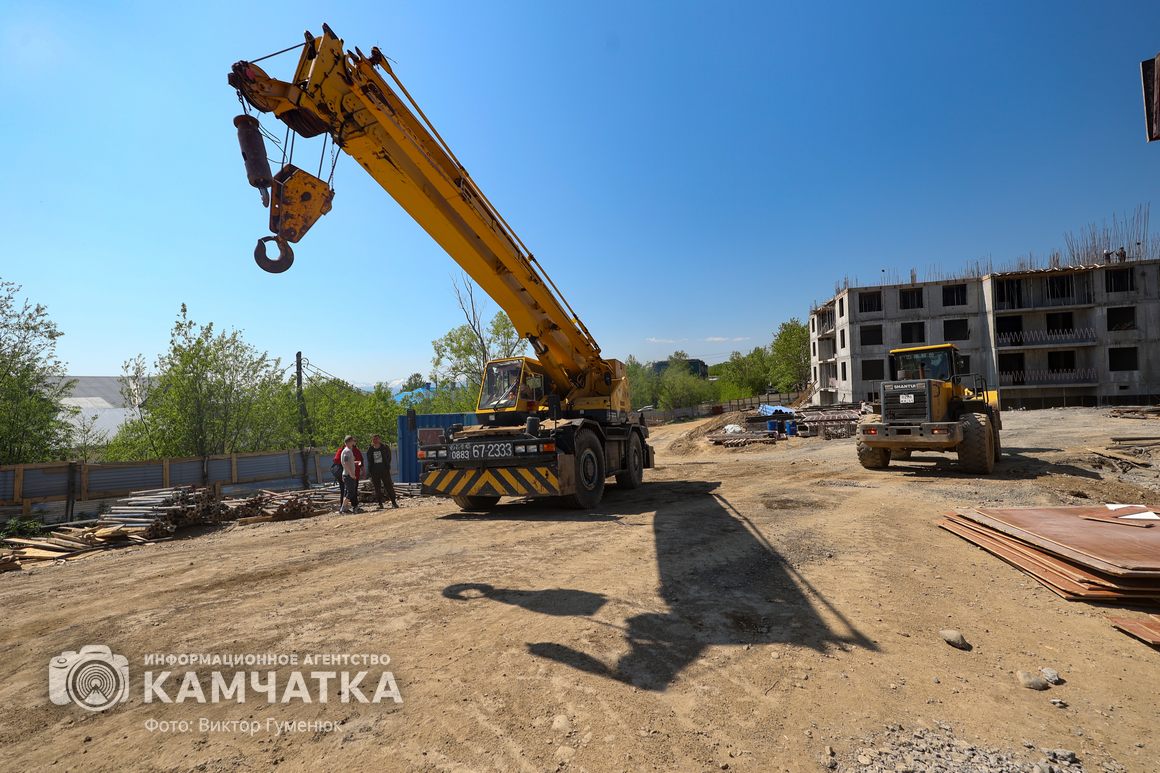 Многоэтажные дома строят на Моховой. Фоторепортаж – ИА Камчатка