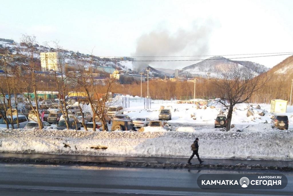 Валюта в петропавловске камчатском на сегодня. Улица Вилюйская Петропавловск-Камчатский. Ледовый дворец вулкан Петропавловск Камчатский. Петропавловск-Камчатский улице Вилюйская дом 54. Вилюйский Камчатка.