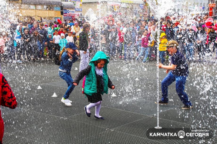 Программу празднования Дня защиты детей в столице Камчатки изменили из-за непогоды. Фото: ИА "Камчатка"/архив