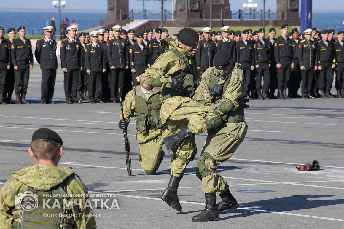 День морской пехоты отмечают на Камчатке. Фотоподборка. Фото: Виктор Гуменюк. Фотография 39