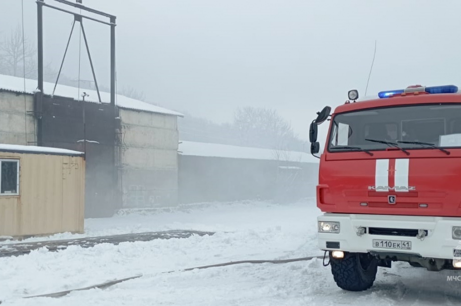 Кам 24 новости камчатка. Елизово Камчатка сейсмика. Утечка газа фото. ГАЗ В городе. Утечка хлора.