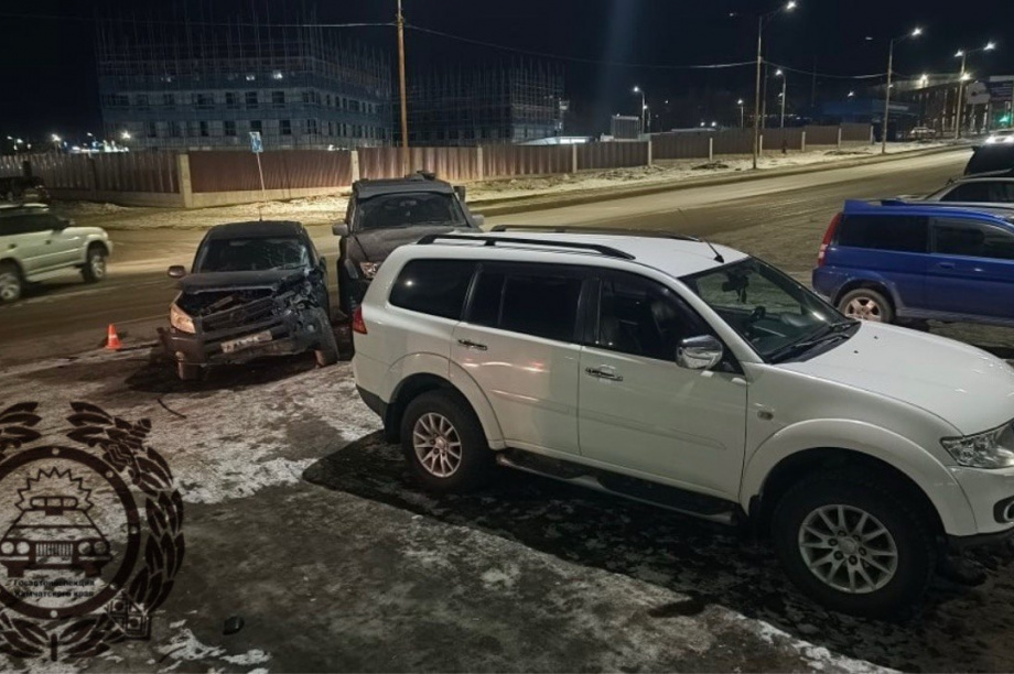 В ДТП в столице Камчатки пострадал припаркованный автомобиль. Фото: Госавтоинспекция Камчатского края
