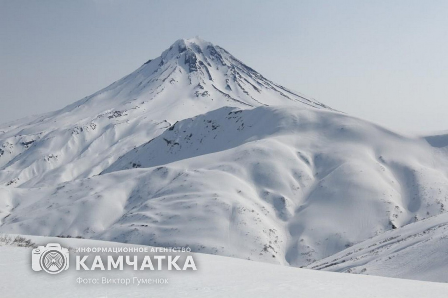 Предупредительный спуск лавин со склонов Вилючинского вулкана проведут на Камчатке. Фото: Виктор Гуменюк