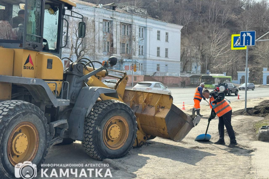 Петропавловск-Камчатский готовится стать чистым. Фоторепортаж с улиц. ИА Камчатка, ПКГО. Фотография 14