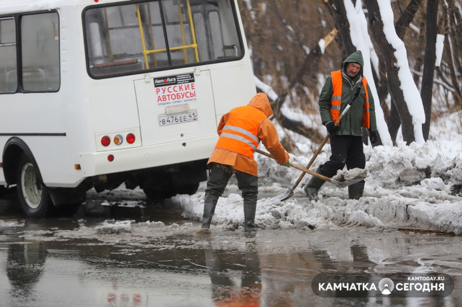 Апрельский снег. Фото: Виктор Гуменюк / информационное агентство "Камчатка". Фотография 39