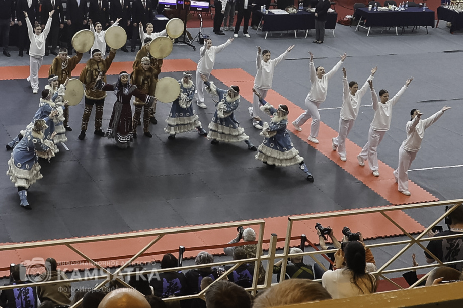 На Камчатке состоялся Чемпионат и первенство ДФО по каратэ-киокусинкай (фоторепортаж). Фото: «Камчатка Сегодня» \ Игорь Сафончик. Фотография 11