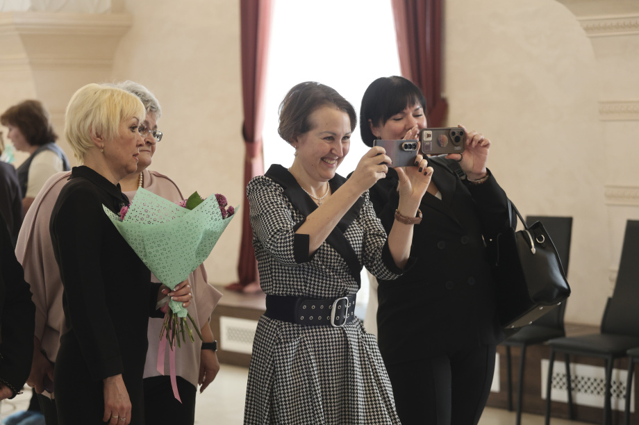 15 лет успеха конкурса «Год учителя закончился, век учителя настал». Фото: «Камчатка Сегодня» \ Игорь Сафончик. Фотография 83