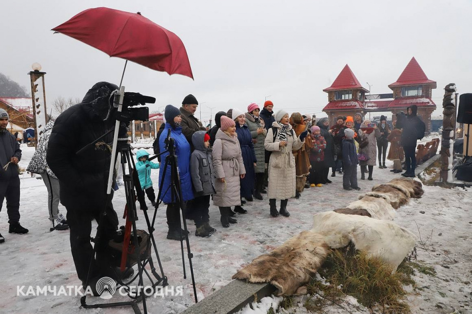 Корякский обрядовый праздник Хололо отметили в Петропавловске-Камчатском. Фоторепортаж. Фото: Виктор Гуменюк\ИА "Камчатка". Фотография 34