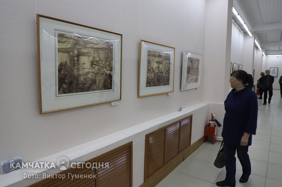 Открытие персональной выставки художника Владимира Заочного «Ах, эта графика». Фоторепортаж. . Фотография 29