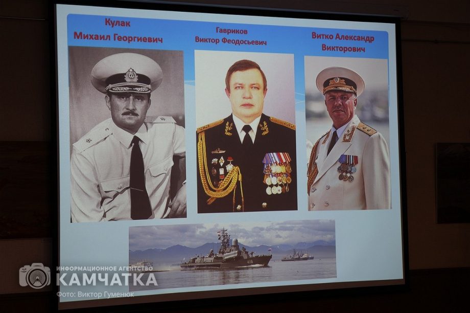 Камчатский журналист и писатель Михаил Жилин представил новую книгу. Фото: ИА «Камчатка» \ Виктор Гуменюк. Фотография 59