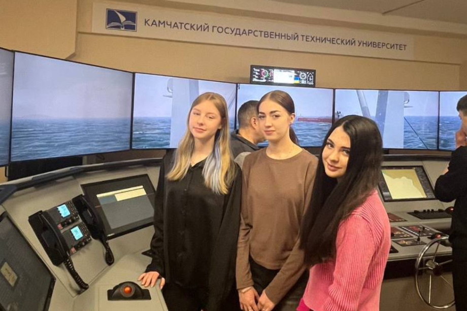 Камчатские выпускники остаются дома для дальнейшей учёбы. Фото: kamgov.ru (архив). Фотография 3