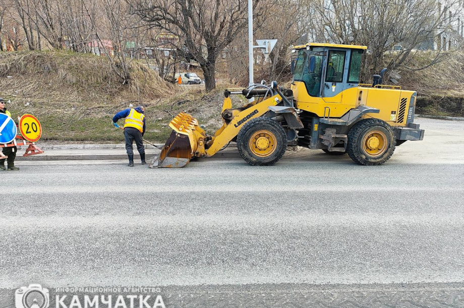 Петропавловск-Камчатский готовится стать чистым. Фоторепортаж с улиц. ИА Камчатка, ПКГО. Фотография 1