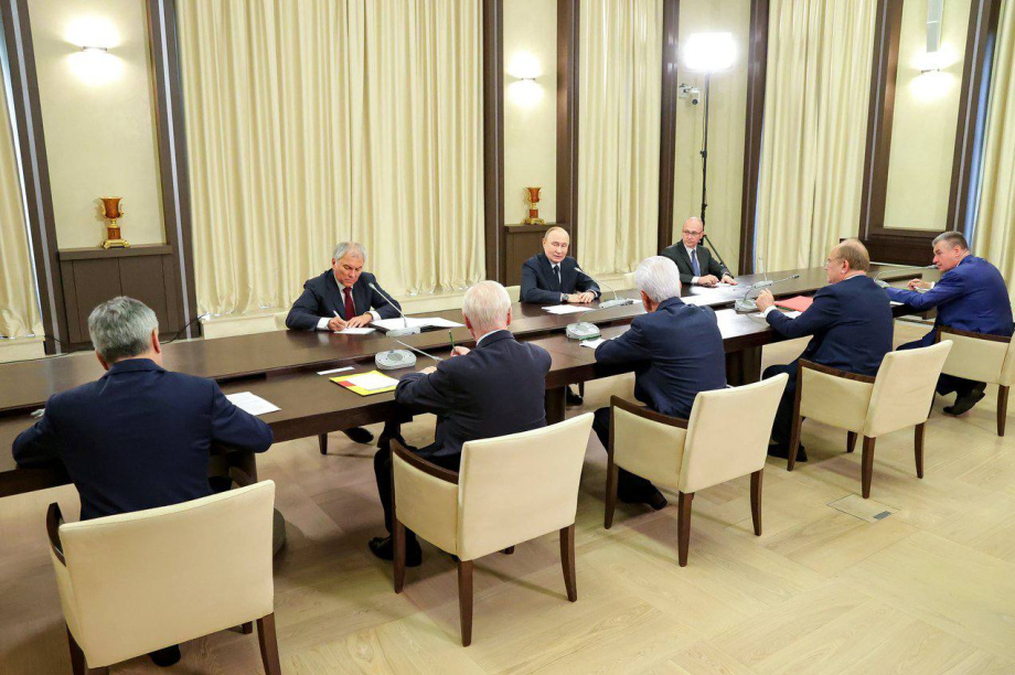 Президенту доложили об эффективности законов Яровой против нелегальной миграции. Фото: пресс-служба Президента РФ. Фотография 2
