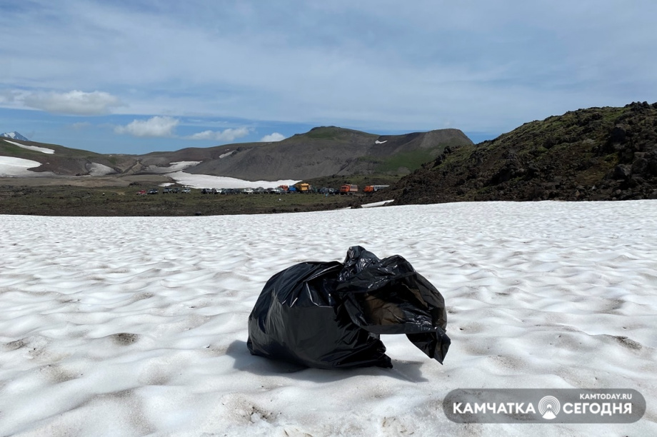 Субботник на Горелом. Фото: Мария Волкова / информационное агентство "Камчатка". Фотография 25