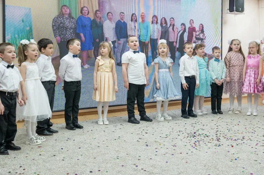 Семейный фестиваль с гала-концертом и подарками для всех прошел на Камчатке. Фото организаторов. Фотография 8