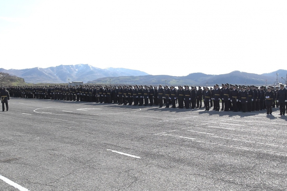 Над новым кораблём Тихоокеанского флота подняли Андреевский флаг. Фото: Алексей Кузьмин / ИА «Камчатка». Фотография 8