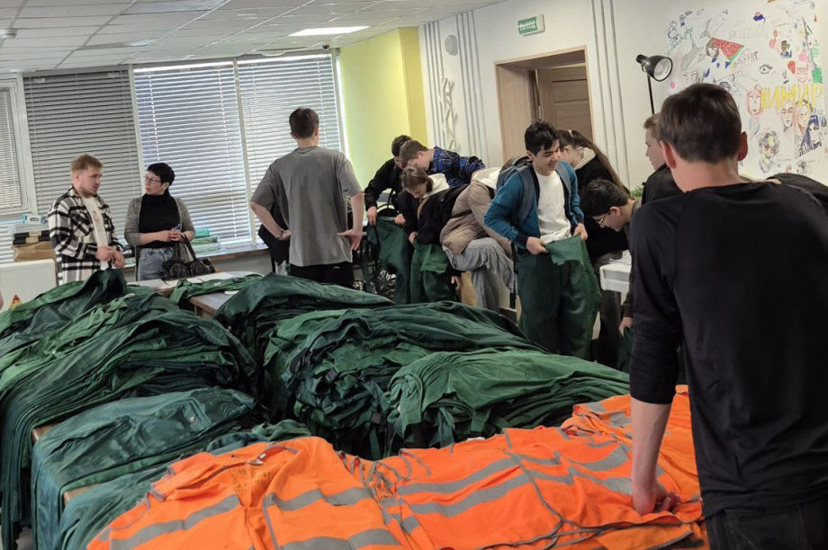 350 подростков привлекли к благоустройству столицы Камчатки. Фото: администрация Петропавловск-Камчатского городского округа