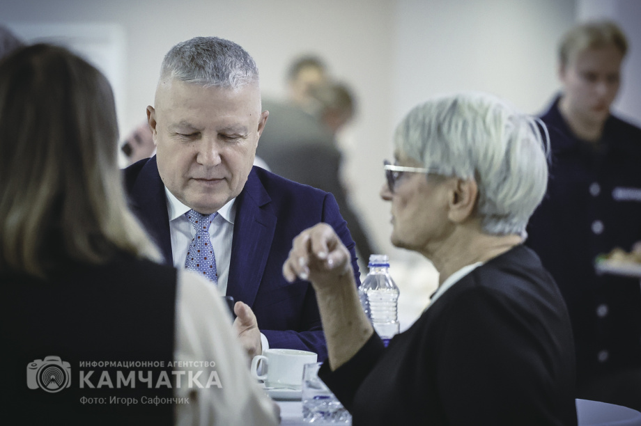 Губернатор Камчатского края Владимир Солодов огласит послание органам власти субъекта (фоторепортаж). Фото: «Камчатка Сегодня» / Игорь Сафончик. Фотография 4