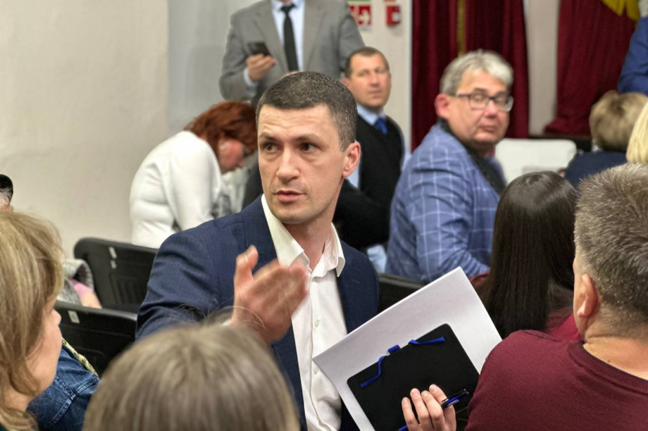 В Елизово губернатор Камчатки представил планы развития региона и отчитался о проделанной работе. . Фотография 6