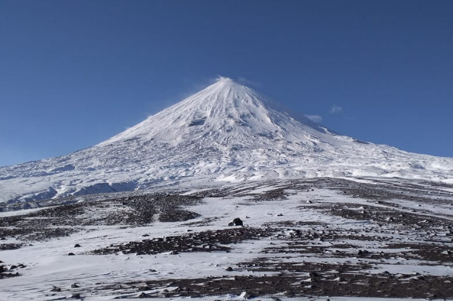 Спасатели начали восхождение на Ключевской вулкан в поисках пропавшего альпиниста. Фото и видео ПСО КГКУ «ЦОД». Фотография 3