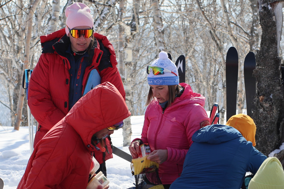 Лыжный поход в честь 8 Марта от турклуба «Медведь». Фото: «Камчатка Сегодня» \ Игорь Сафончик. Фотография 18