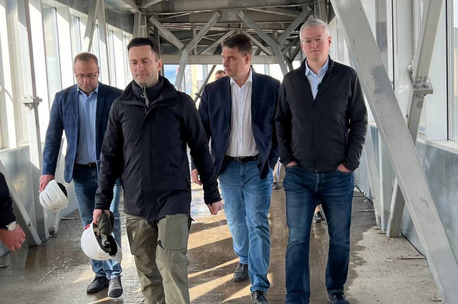 Ещё 100 рабочих задействуют в строительстве главной больницы Камчатки. Фото: kamgov.ru. Фотография 4