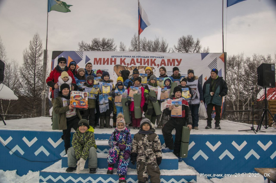 Первая в этом году детская гонка на собачьих упряжках прошла в селе Эссо. Фото: Олег Кочетков. Фотография 5