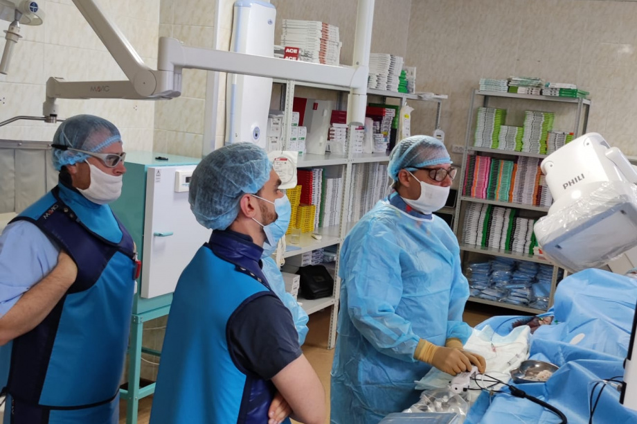  Новую для Камчатки технологию в сосудистой хирургии внедрили в регионе. Фото: kamgov.ru. Фотография 10
