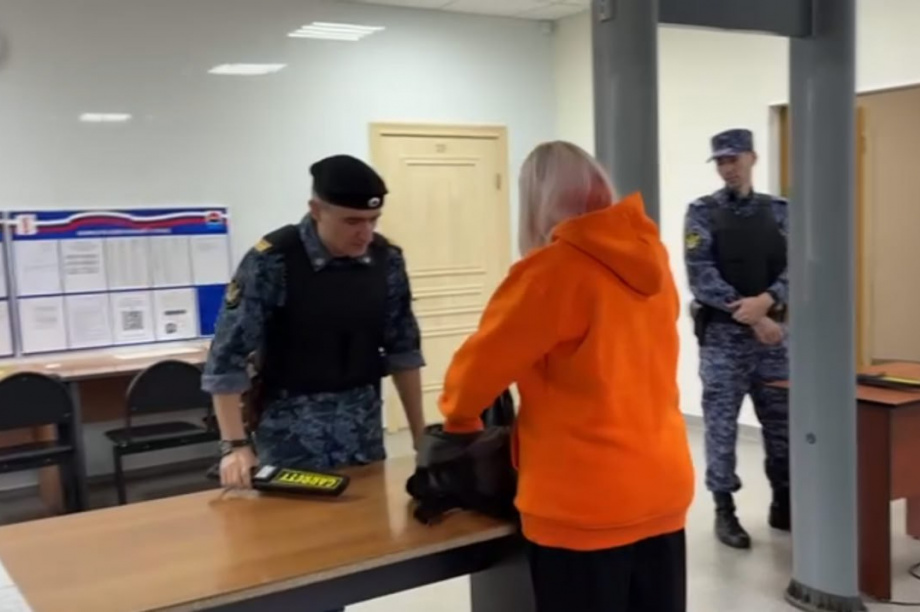 Электропилы, ножовки и петарды приносят в суды жители Камчатки. Фото: УФССП по Камчатскому краю и Чукотскому округу. Фотография 1