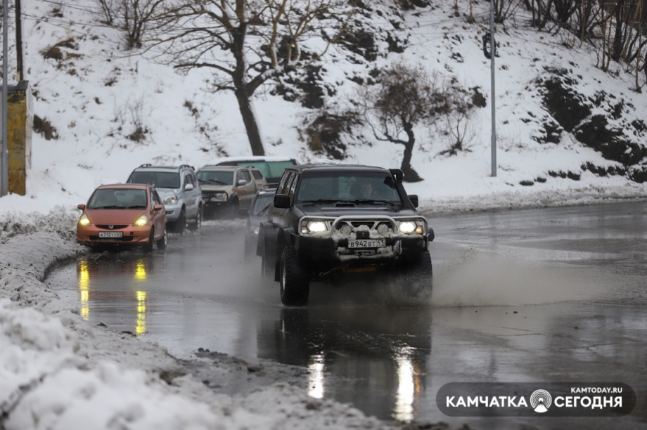 Апрельский снег. Фото: Виктор Гуменюк / информационное агентство "Камчатка". Фотография 21