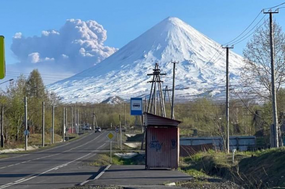 Вулкану Безымянный на Камчатке установили высший код авиаопасности. Фото: Геофизическая служба Камчатки . Фотография 3