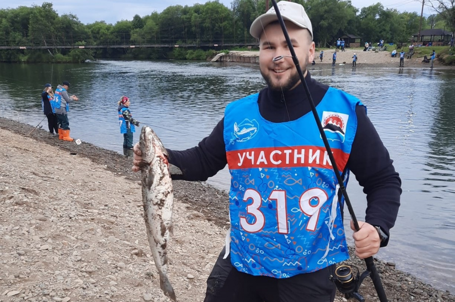 60 жителей Камчатки боролись за звание лучших рыбаков. Фото: vk.com/frskam. Фотография 3