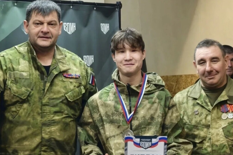 Камчатский курсант Центра «ВОИН» взял золото на Всероссийской олимпиаде . Фото kamgov.ru. Фотография 1