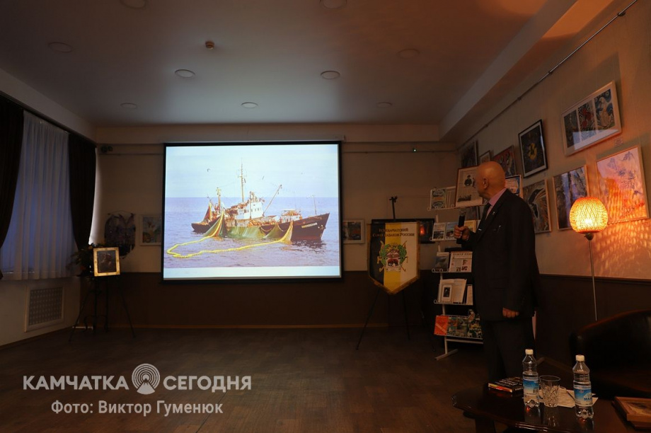 Юбилейный творческий вечер писателя Геннадия Струначева-Отрока. Фоторепортаж . Фото: Виктор Гуменюк. Фотография 34