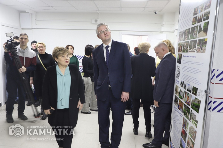 Штаб общественной поддержки открыт в краевой столице Камчатки. Фото:Виктор Гуменюк. Фотография 94