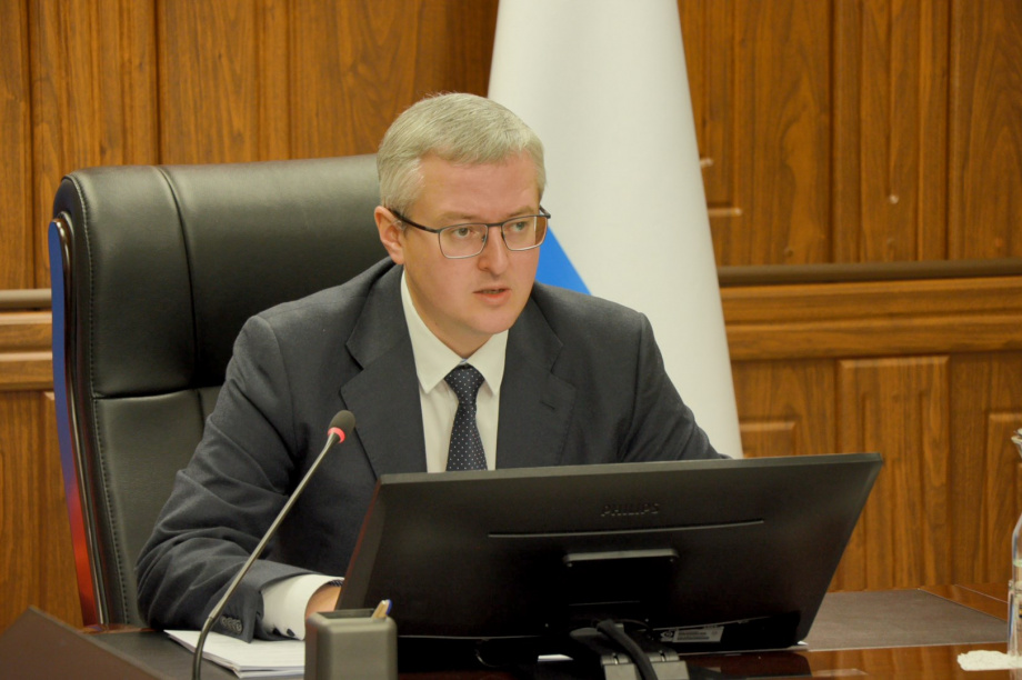 Губернатор Камчатки приостановил отпуска краевых чиновников-руководителей. 