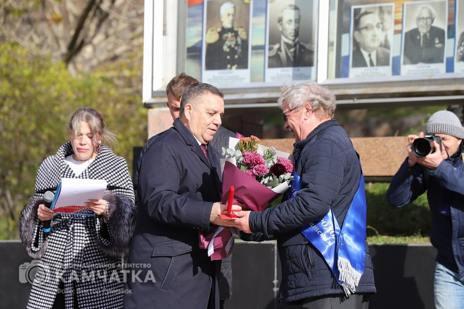 В честь 284-й годовщины со дня основания города в Петропавловске-Камчатском прошли праздничные мероприятия (фоторепортаж). Фото: ИА «Камчатка» \ Виктор Гуменюк. Фотография 25