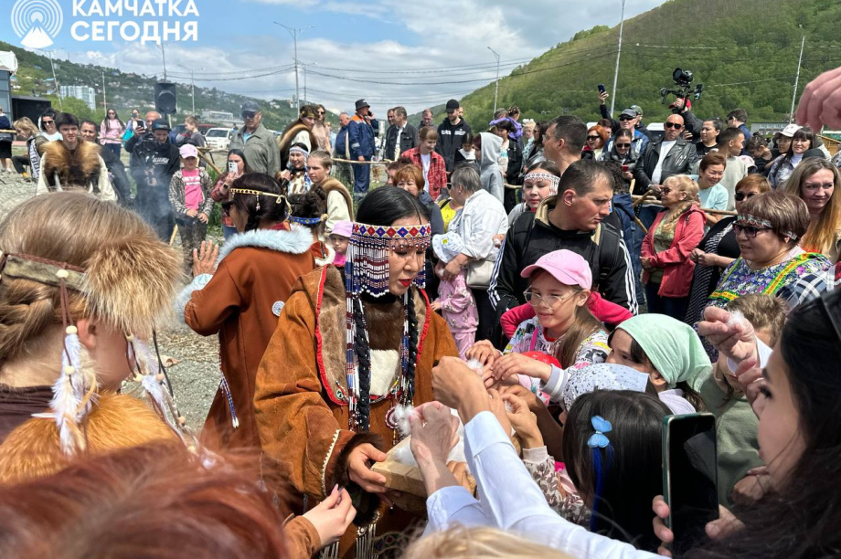 На Камчатке проходит этнический праздник первой рыбы . Фото: ИА "Камчатка". Фотография 19