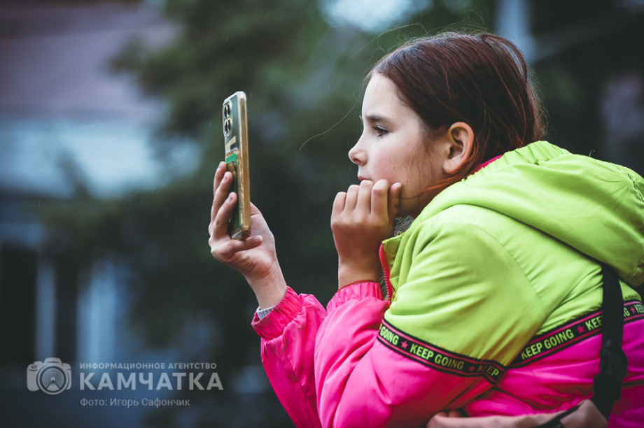 Елизовчанам спел Олег Газманов. Фото: «Камчатка Сегодня» \ Игорь Сафончик+. Фотография 9