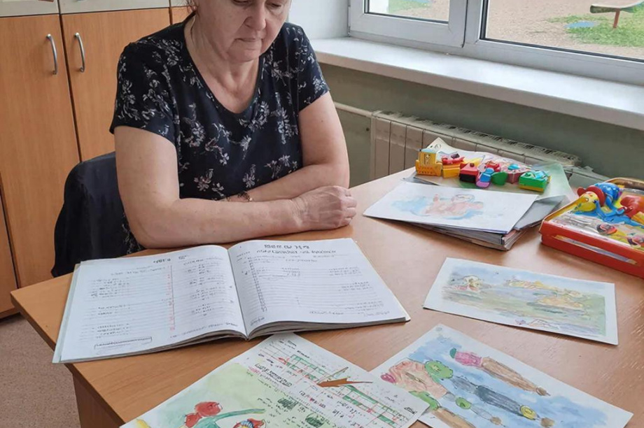 Честная заведующая камчатским детсадом тратила зарплату «мертвой души» на учреждение. Фото: ИИ