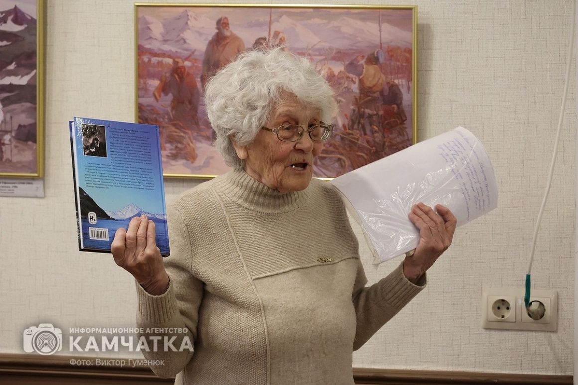 Камчатский журналист и писатель Михаил Жилин представил новую книгу. Фото: ИА «Камчатка» \ Виктор Гуменюк. Фотография 35