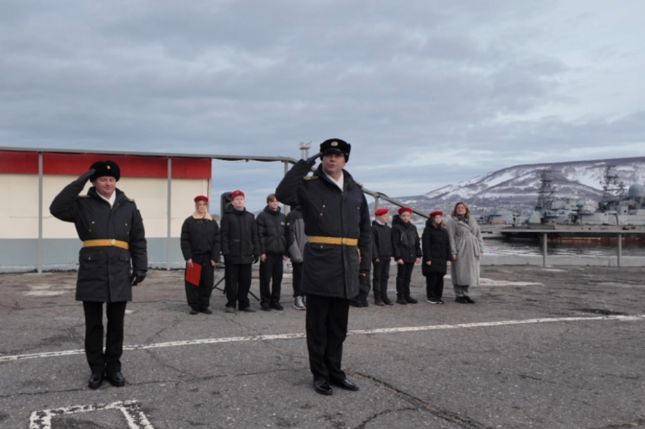 Нам Камчатке чествовали моряков-надводников. Фото: kamgov.ru. Фотография 6