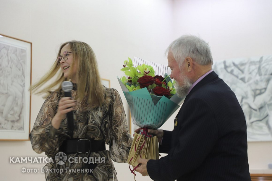 Открытие персональной выставки художника Владимира Заочного «Ах, эта графика». Фоторепортаж. . Фотография 49