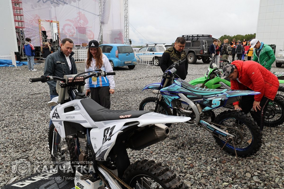 Сборная России победила на Кубке Содружества по мотокроссу на Камчатке. . Фотография 80